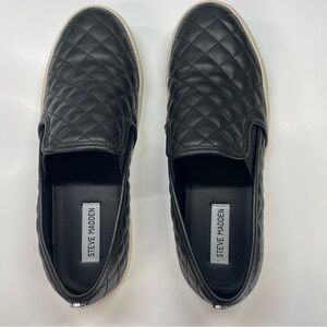 Steve Madden Women's Black Quilted Slip On Loafers‎ SZ 11